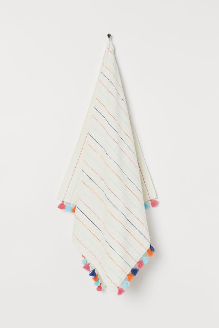 H&M's 2019 Fall Sale Has the Best Cheap and Stylish Home Essentials